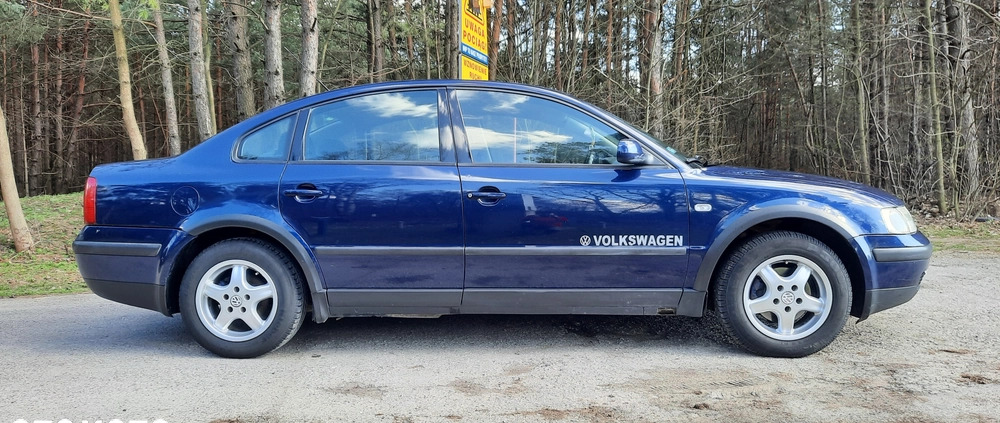 Volkswagen Passat cena 4300 przebieg: 335000, rok produkcji 2000 z Blachownia małe 29